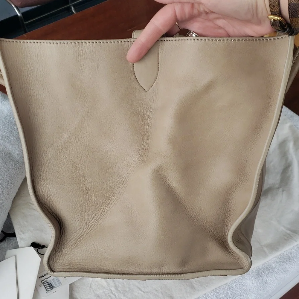 CÉLINE  LUGGAGE MICRO  LARGE SIZE 🔥 😍 - Picture 10 of 16